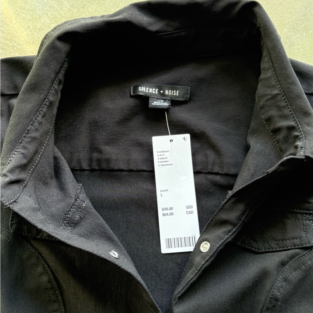 Silence + Noise Short Sleeve Snap Button Shirt NWT - image 5
